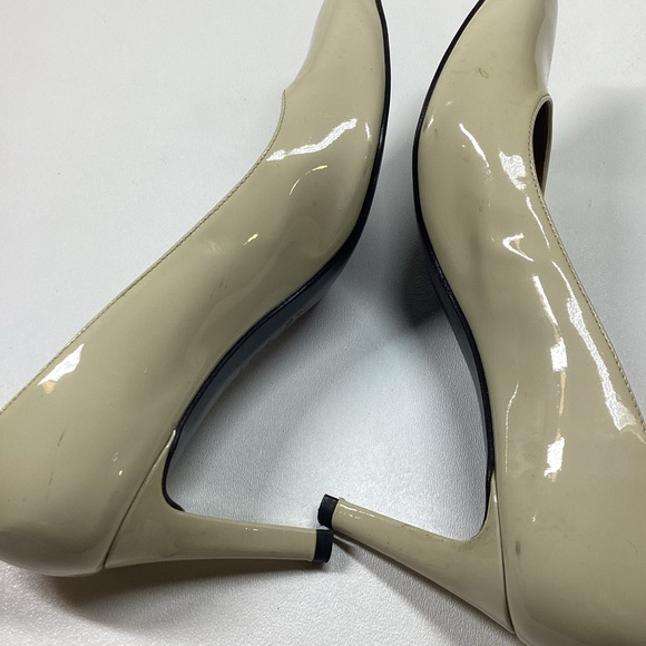Stuart Weitzman Women's Beige Heels Size 7 - Picture 11 of 16